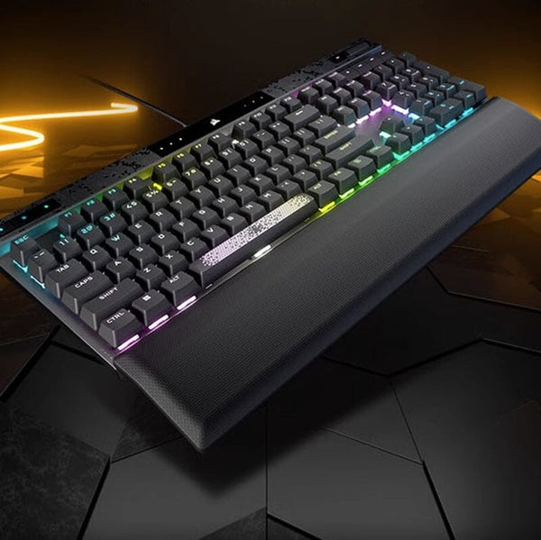キーボード CORSAIR K70 MAX RGB K70 MAX RGB Magnetic-Mechanical Gaming Keyboard — Adjustable
